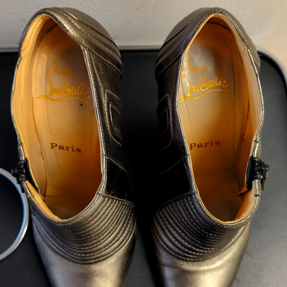 CL gold booties - Picture 7 of 8